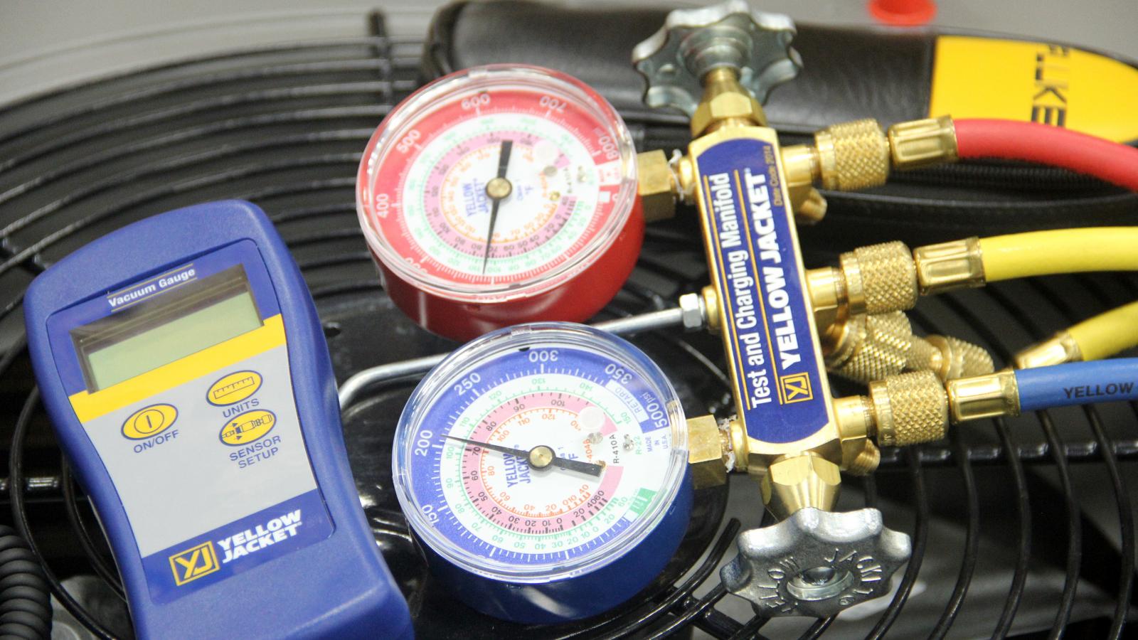 Refrigeration gas gauges