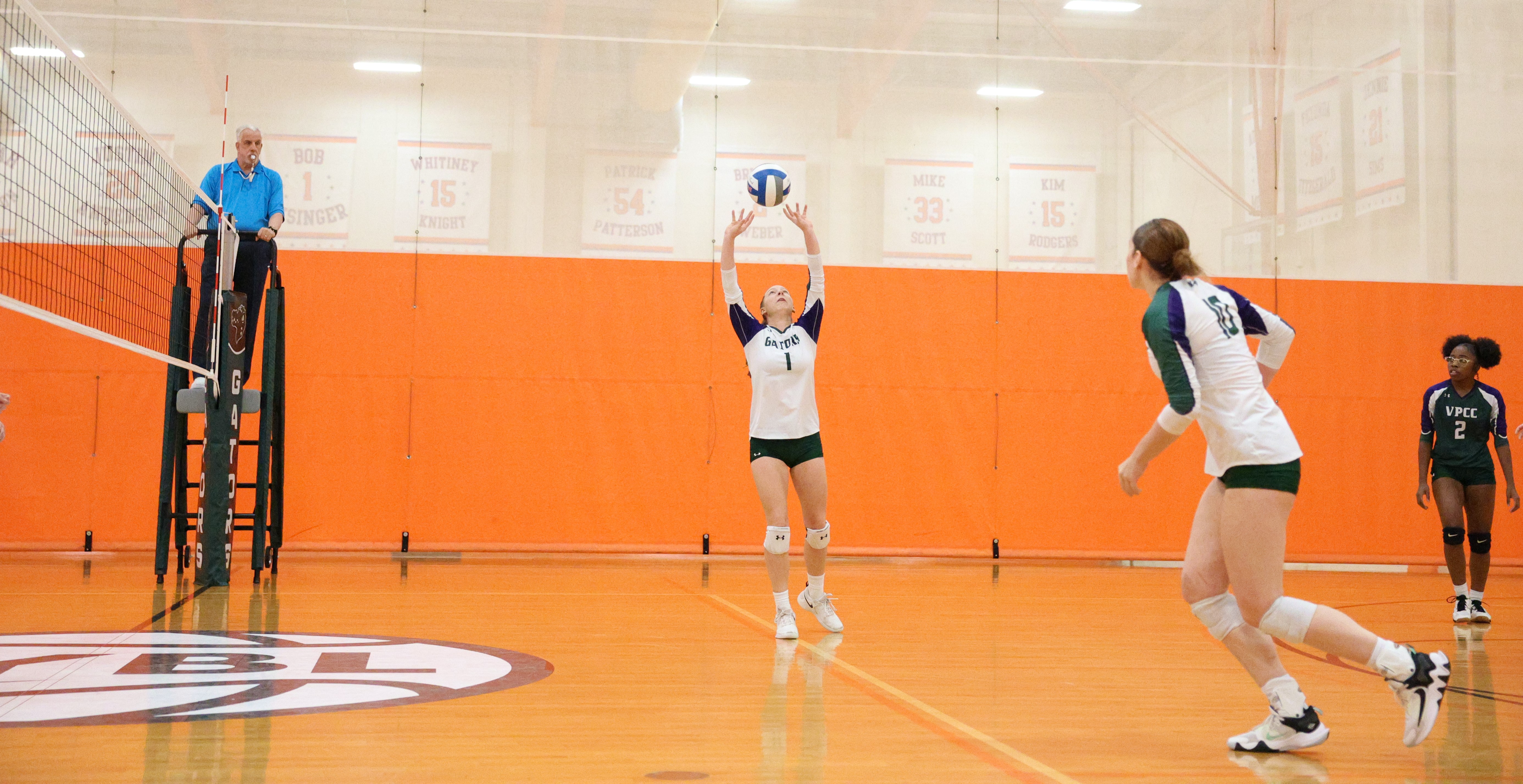 Berkeley Stenger sets up a teammate for a kill.